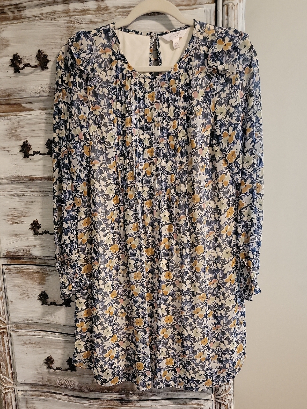 LC Lauren Conrad Navy & Cream Floral Top with Subtle Multi-Tone Print.